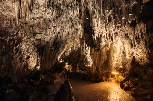 Cueva de Valporquero